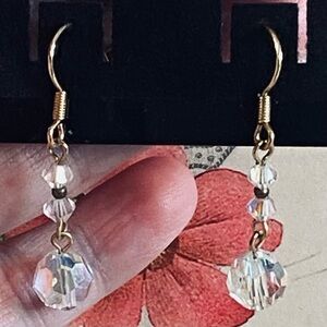 Elegant Teared Crystal Drop Earrings Dangle Style
